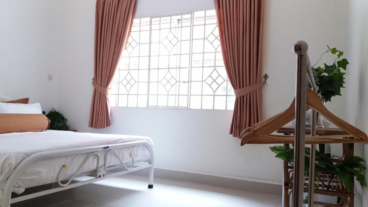 Dutch Hosted B&B, Abc 프놈펜 외부 사진